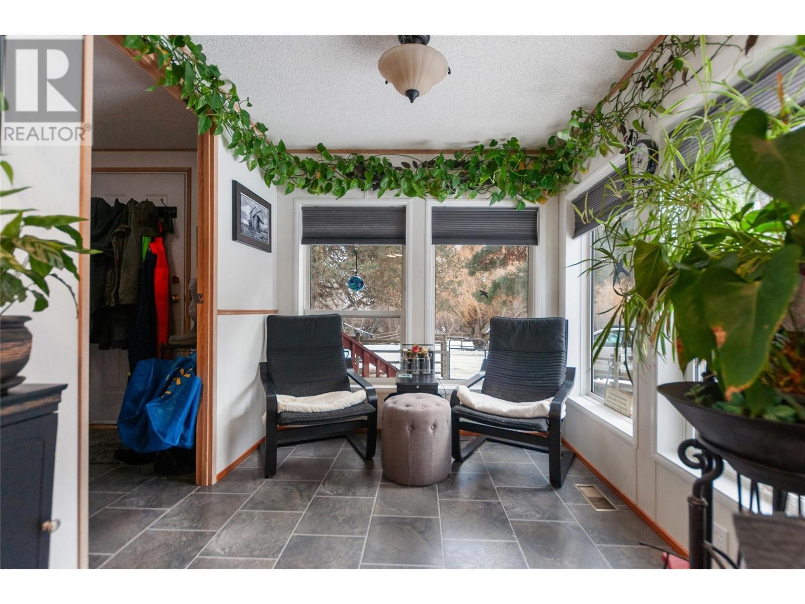 1285 Highway 3 E, Princeton, British Columbia  V0X 1W0 - Photo 4 - 10331779