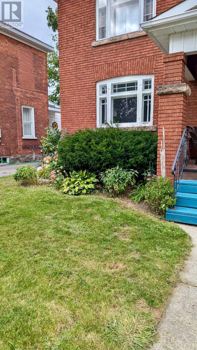 73 Mcgill Street N, Smiths Falls, Ontario  K7A 2K1 - Photo 24 - X12135609