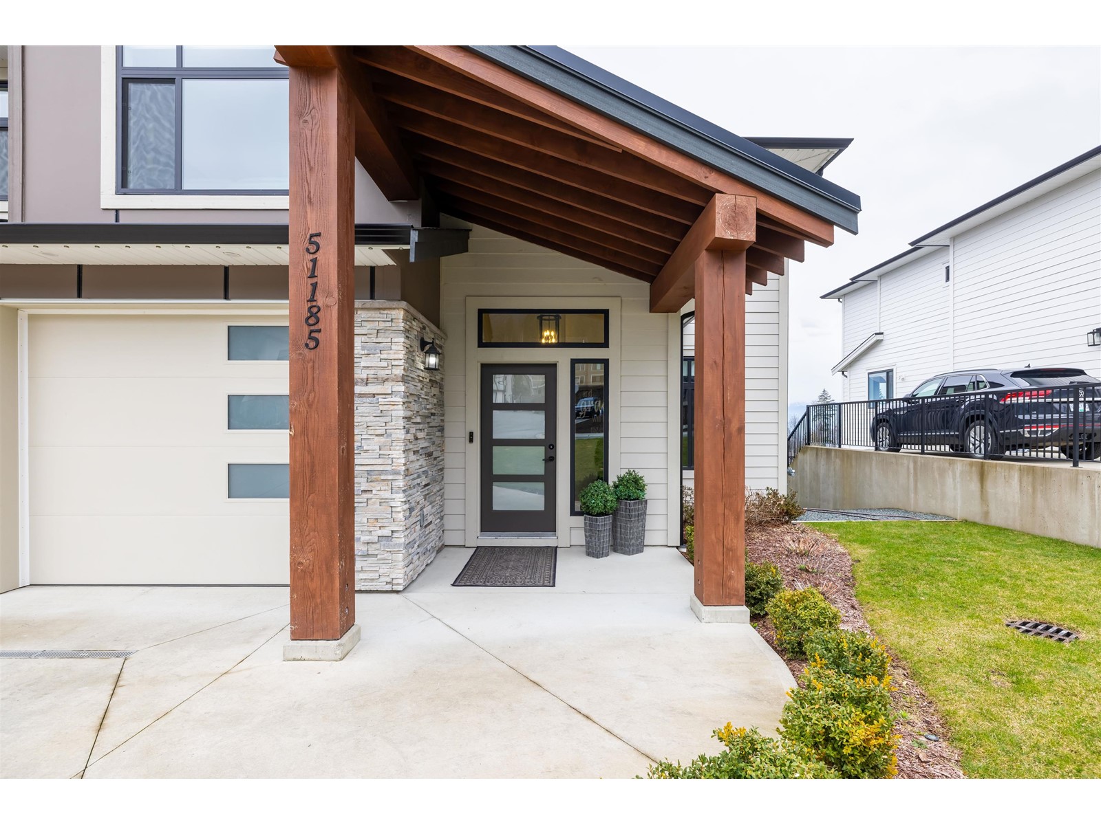 Property at 51185 CHARLOTTE PLACE image 2