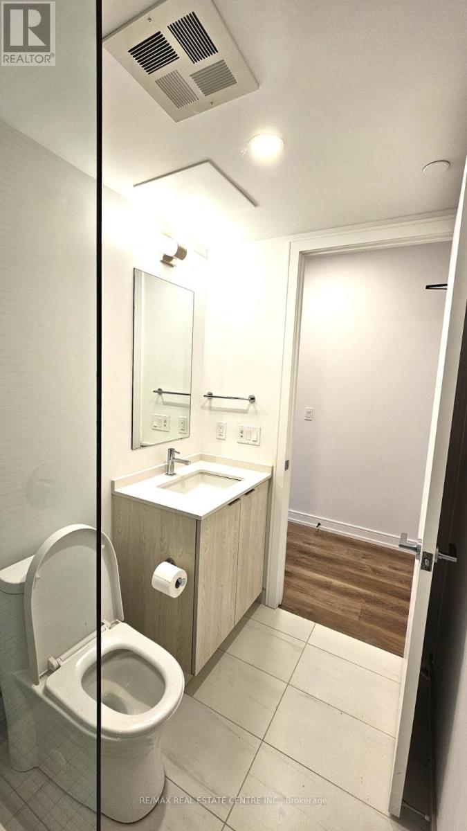 1302 - 1 Jarvis Street, Hamilton, Ontario  L8R 0A8 - Photo 16 - X12135372