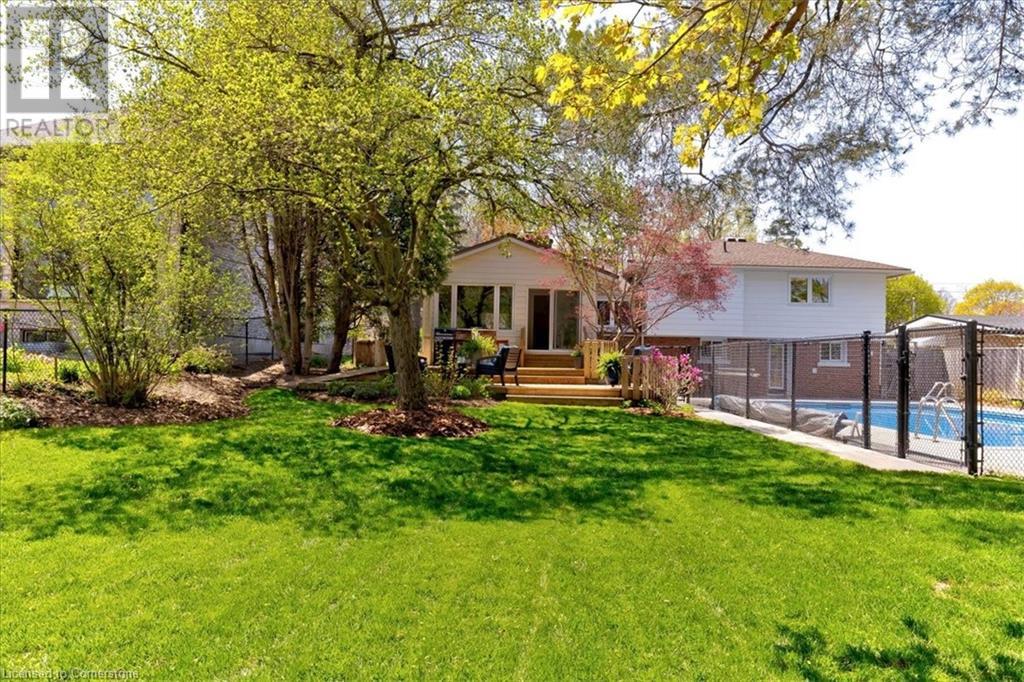 Property at 92 MARGARET Avenue N image 3