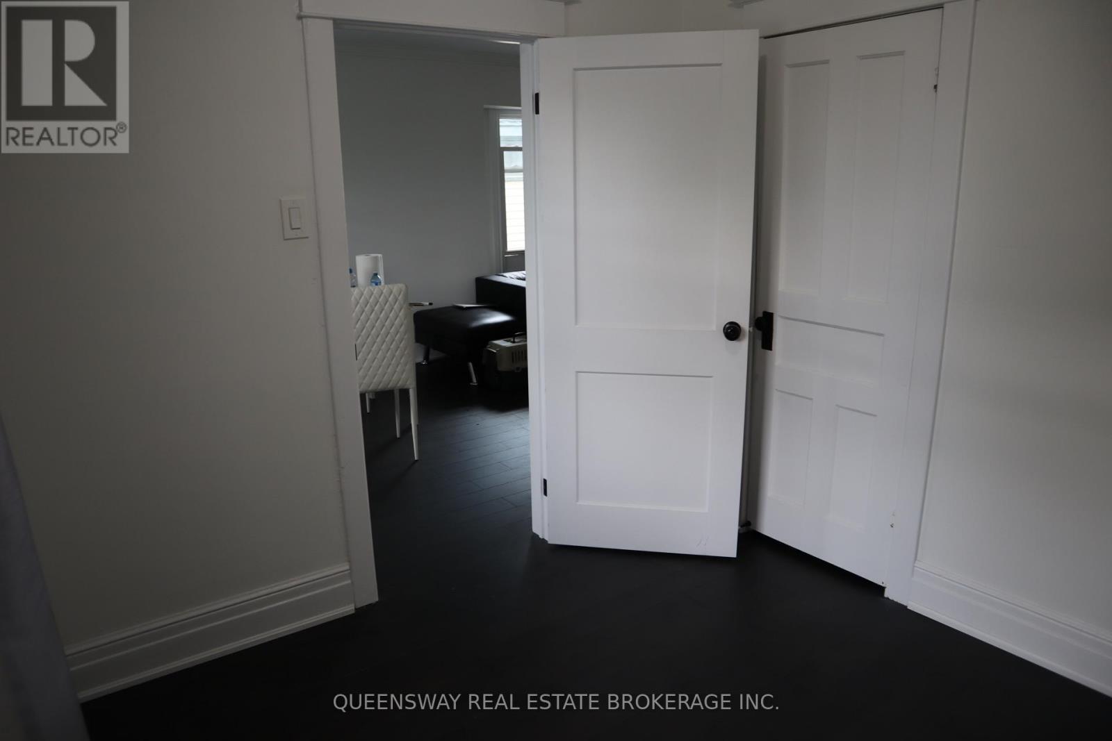 223 Tolton Avenue, Hamilton, Ontario  L8H 5P2 - Photo 10 - X12133497