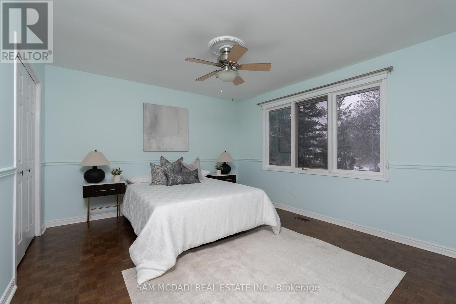 1836 Friar Tuck Court, Mississauga, Ontario  L5K 2L4 - Photo 25 - W12135601