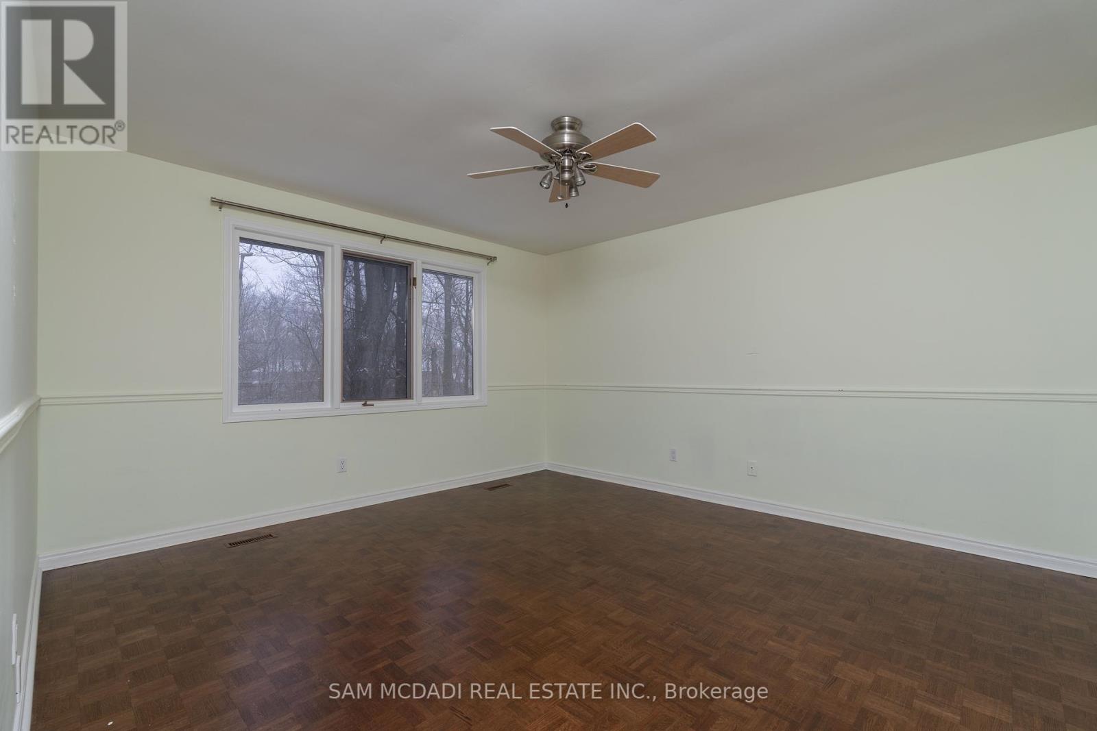 1836 Friar Tuck Court, Mississauga, Ontario  L5K 2L4 - Photo 28 - W12135601