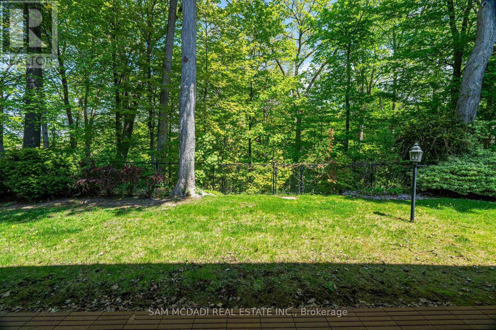 1836 Friar Tuck Court, Mississauga (Sheridan), Ontario  L5K 2L4 - Photo 40 - W12135601