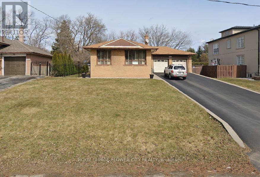 Basement - 555 Weir Avenue, Oakville, Ontario  L6L 4X3 - Photo 1 - W12135639