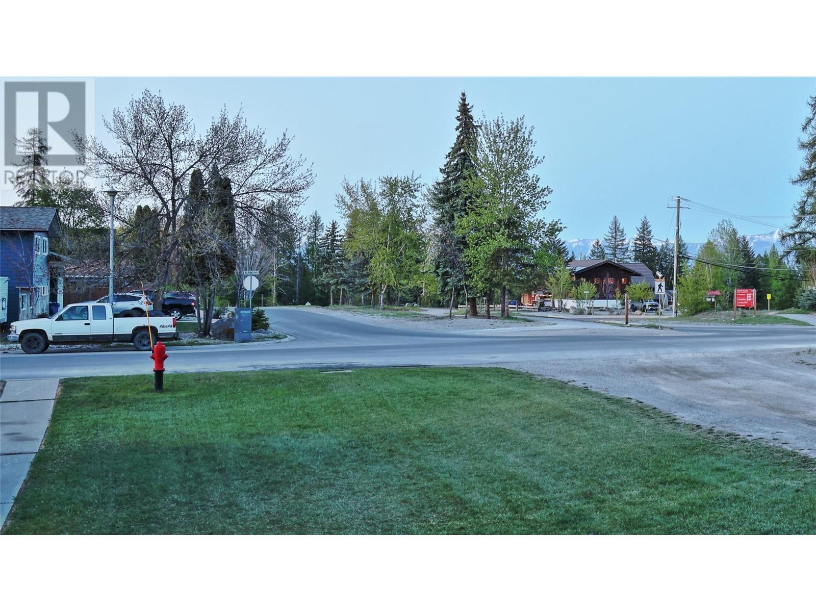 401 Alpine Crescent Unit# 1, Kimberley, British Columbia  V1A 3B2 - Photo 14 - 10346944