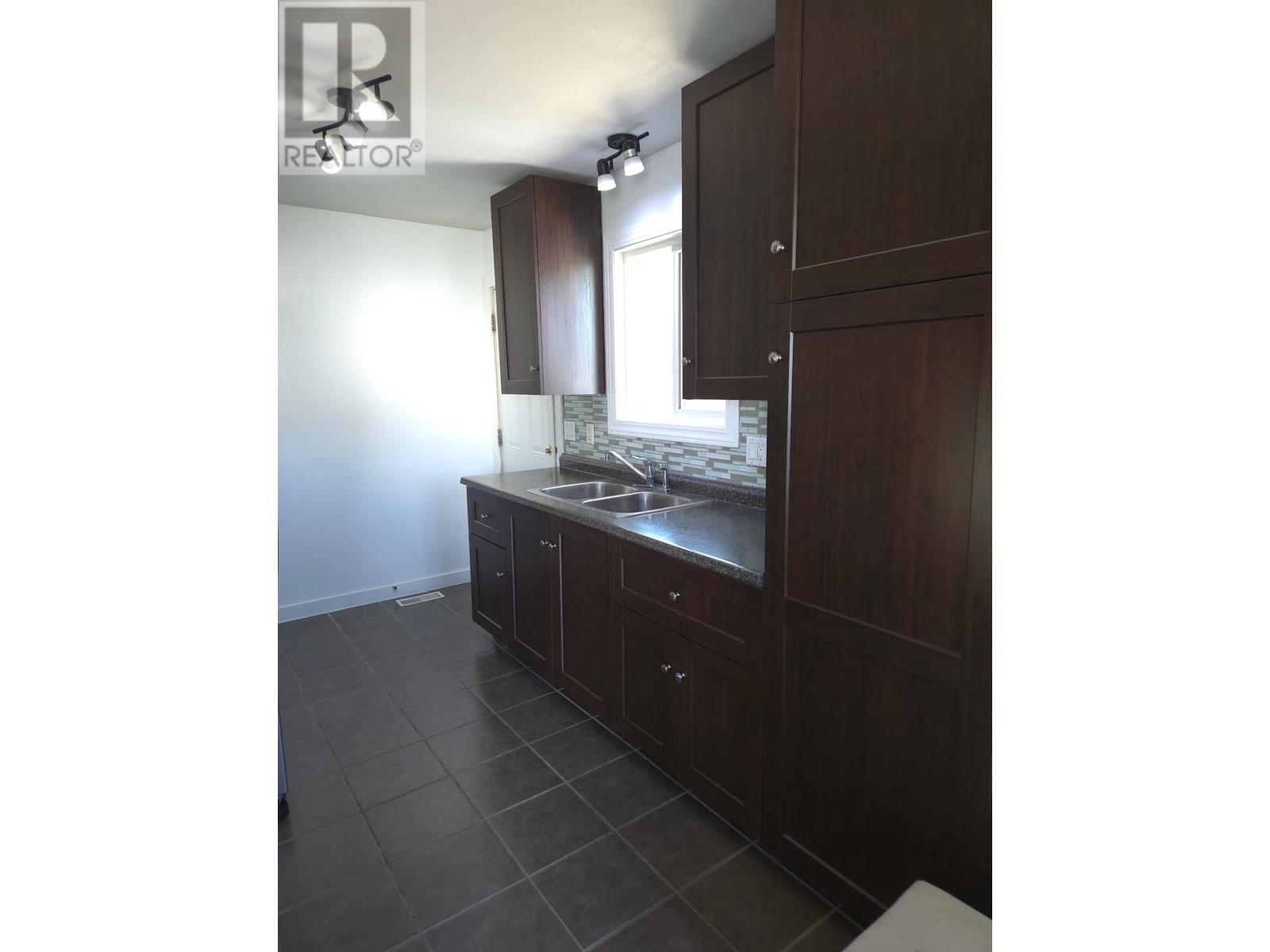8203 96 Avenue, Fort St. John, British Columbia  V1J 1J7 - Photo 17 - R3000571