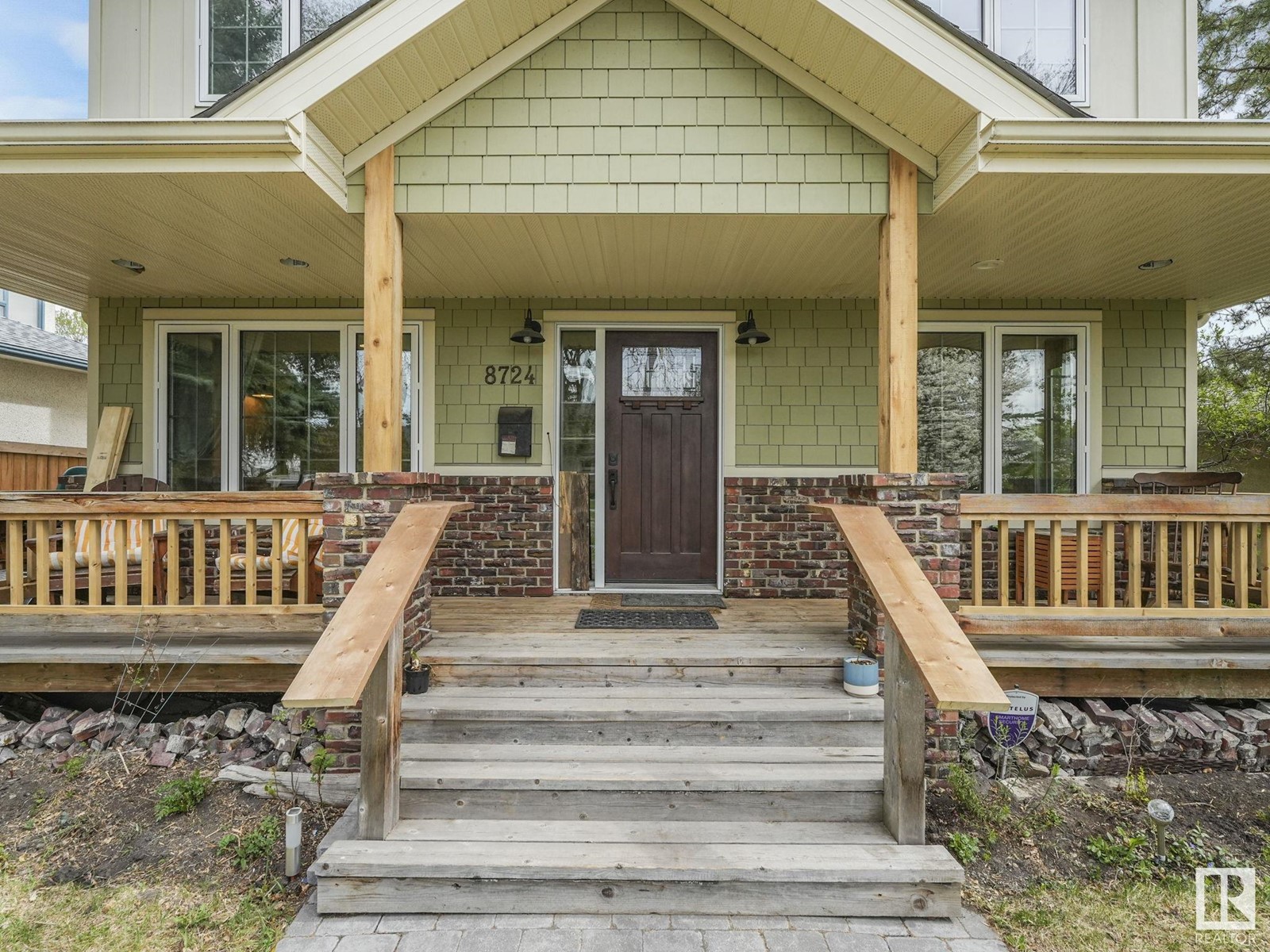 Property at 8724 92B AV NW image 2