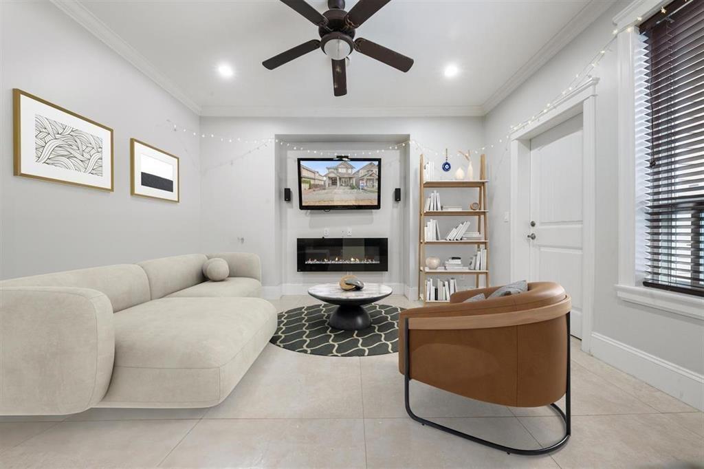 12852 60 Avenue, Surrey, British Columbia  V3X 0B9 - Photo 2 - R3000472