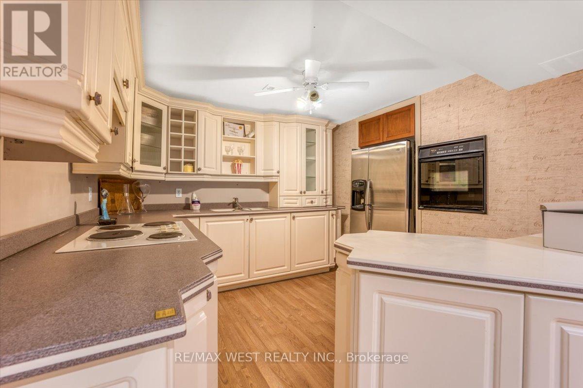 155 Villandry Crescent, Vaughan, Ontario  L6A 2P8 - Photo 40 - N12025390