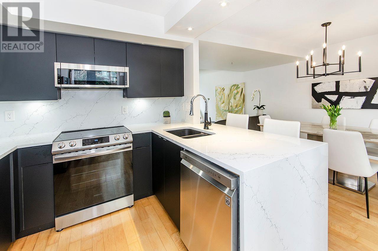 Th 973 Mainland Street, Vancouver, British Columbia  V6B 1T2 - Photo 4 - R3000591