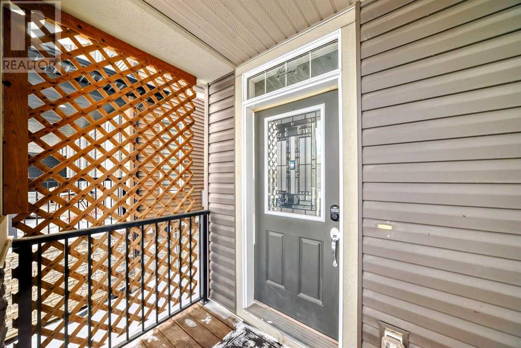 Property at 532 Evanston Link NW image 3