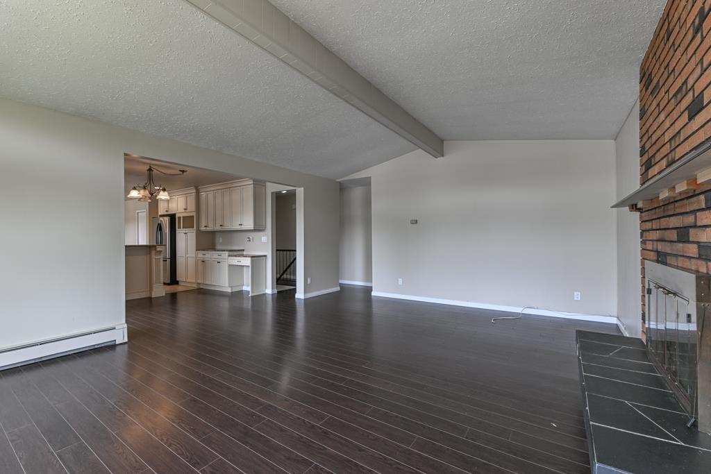 Property at 31988 ORIOLE AVENUE image 5