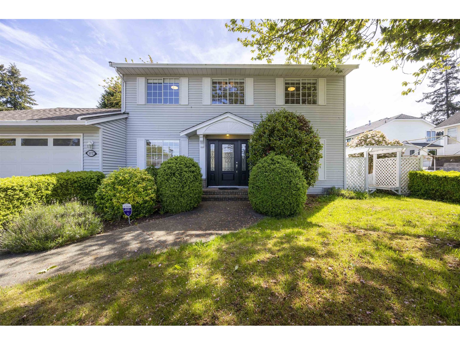 1032 164 Street, Surrey, British Columbia  V4A 8R2 - Photo 2 - R3000361