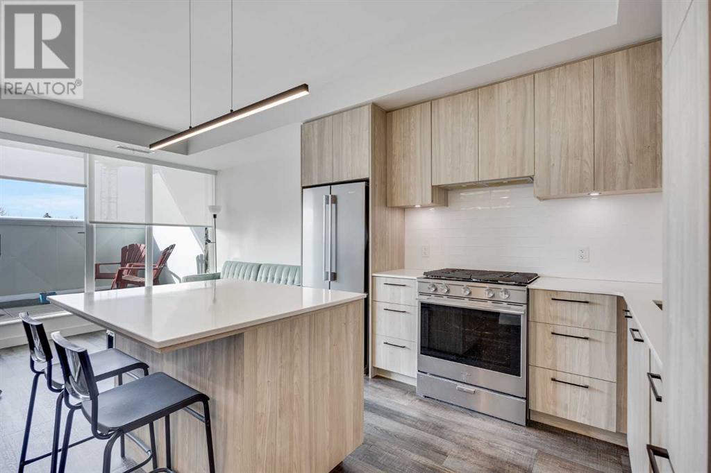 Property at 301, 1107 Gladstone Road NW image 3