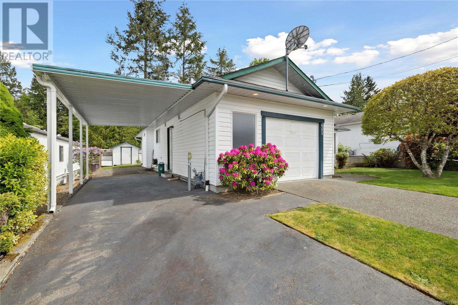 Property at 651 Alderwood Dr image 2