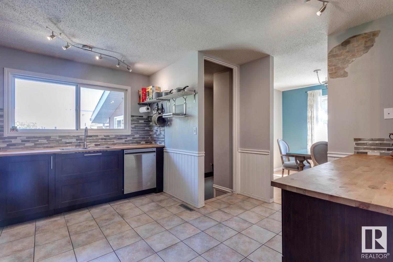 2 Leon Pl, St. Albert, Alberta  T8N 1X6 - Photo 12 - E4435361