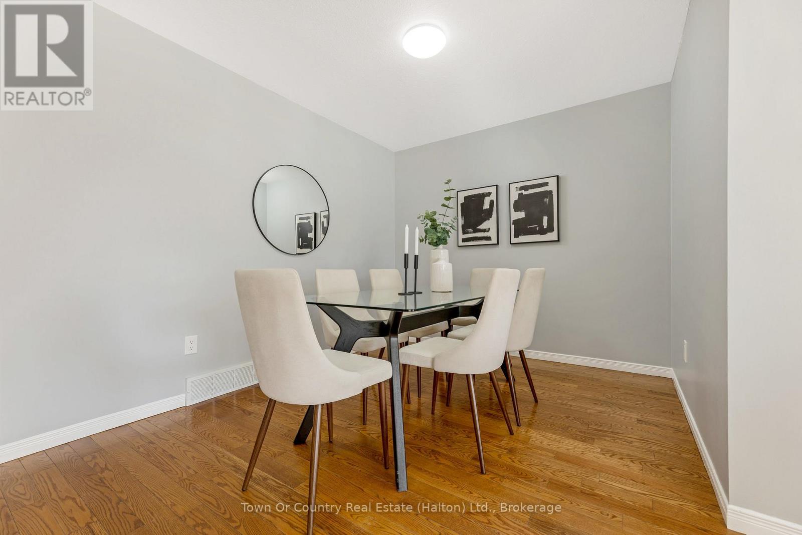 10 Kearney Street, Guelph, Ontario  N1E 7H2 - Photo 9 - X12132048