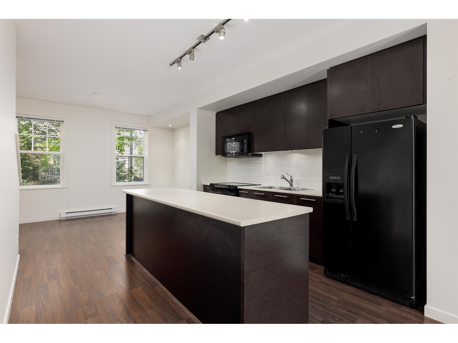 Property at 22 7238 189 STREET image 3