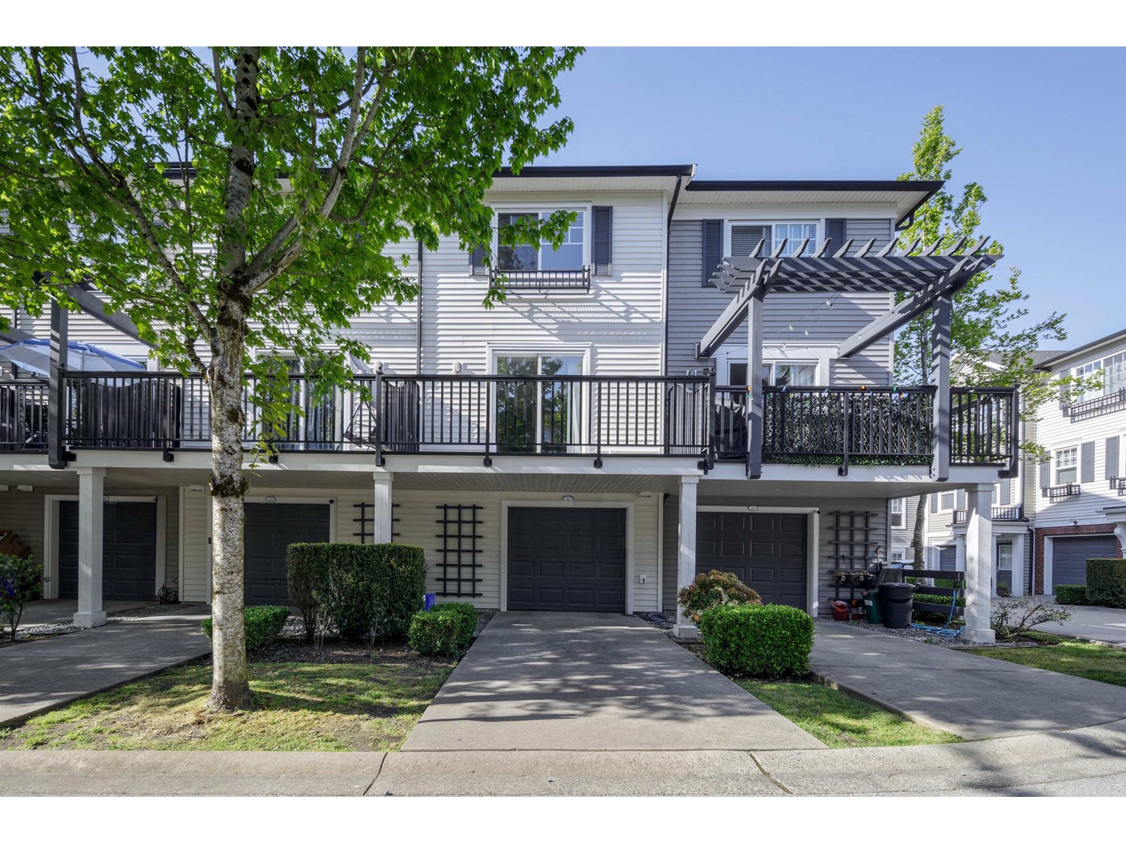 Property at 22 7238 189 STREET image 1