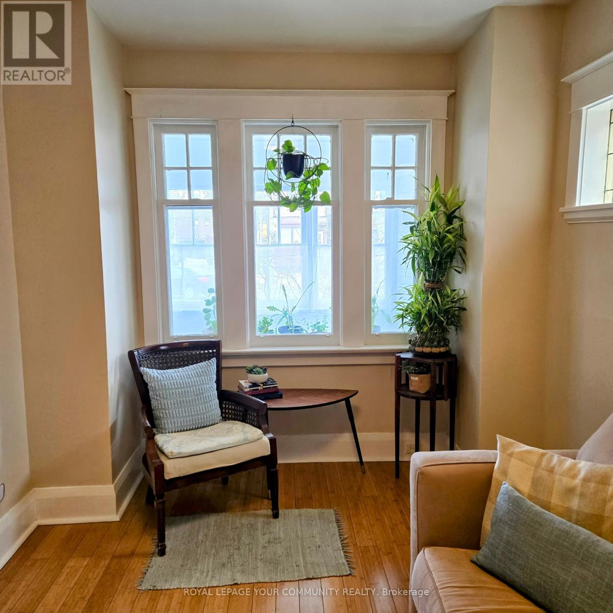 Property at 917 BROADVIEW AVENUE image 5