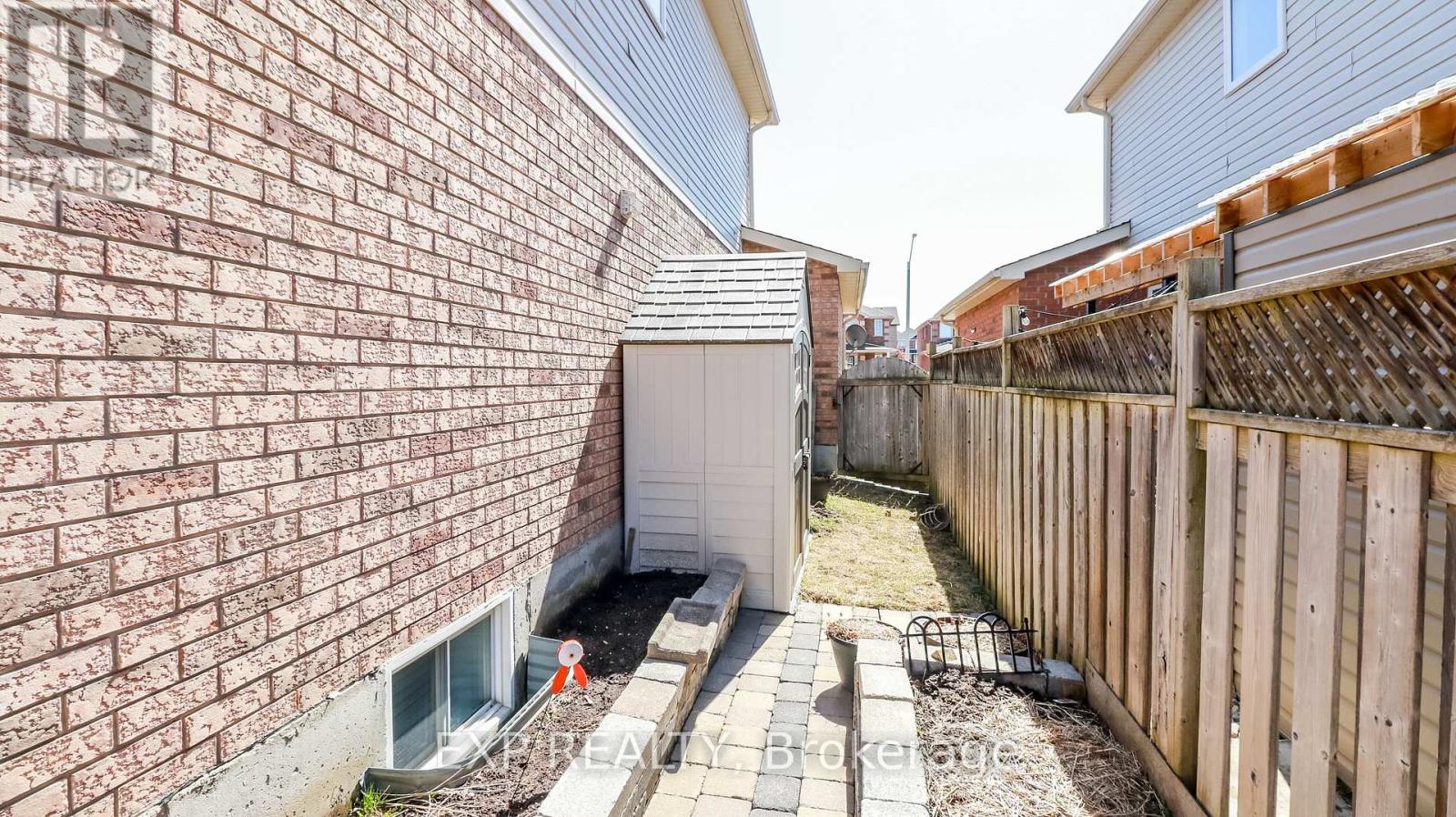 40 Benjamin Lane, Barrie (Painswick South), Ontario  L4N 0S2 - Photo 33 - S12065400
