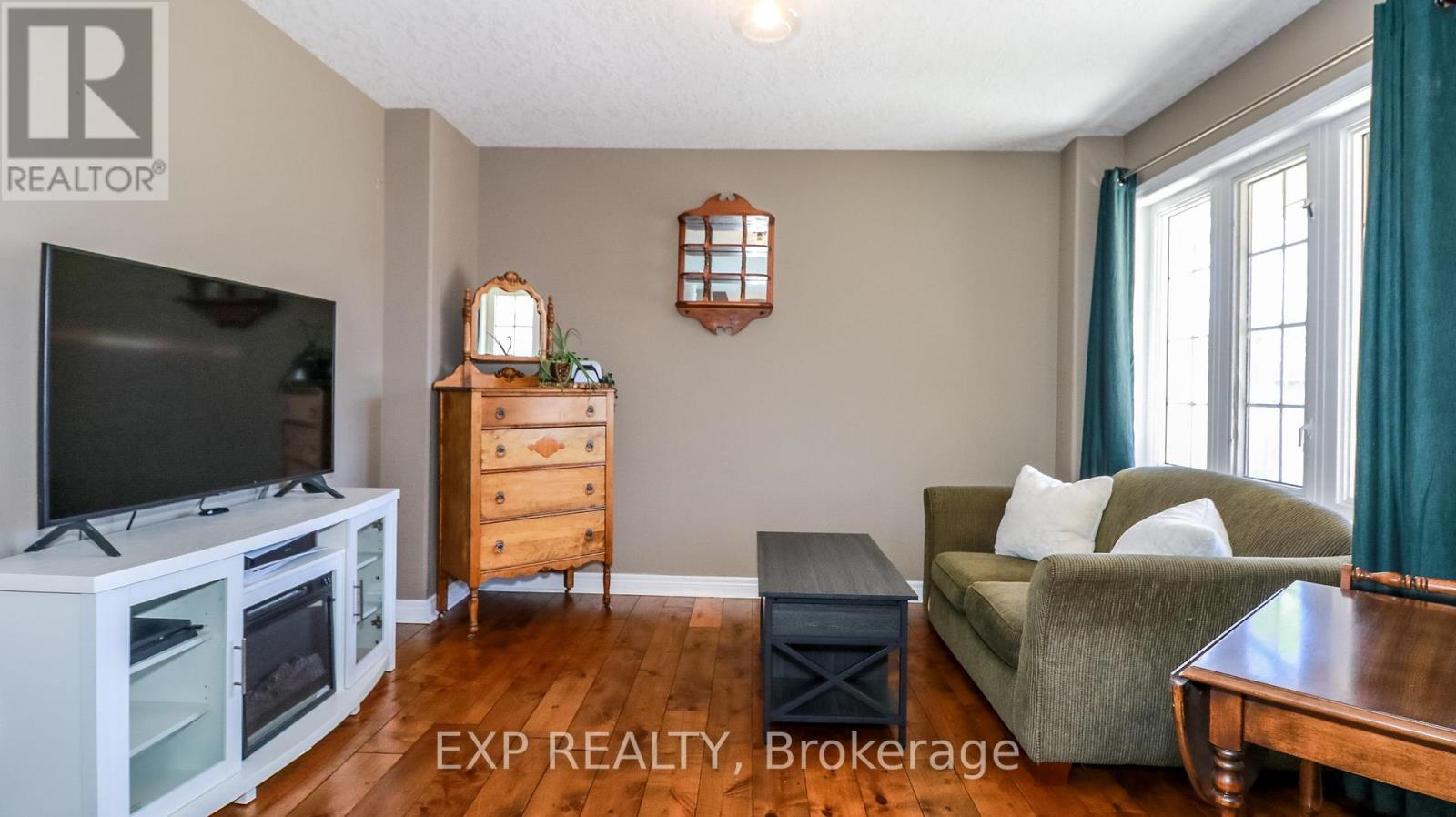 40 Benjamin Lane, Barrie, Ontario  L4N 0S2 - Photo 7 - S12065400