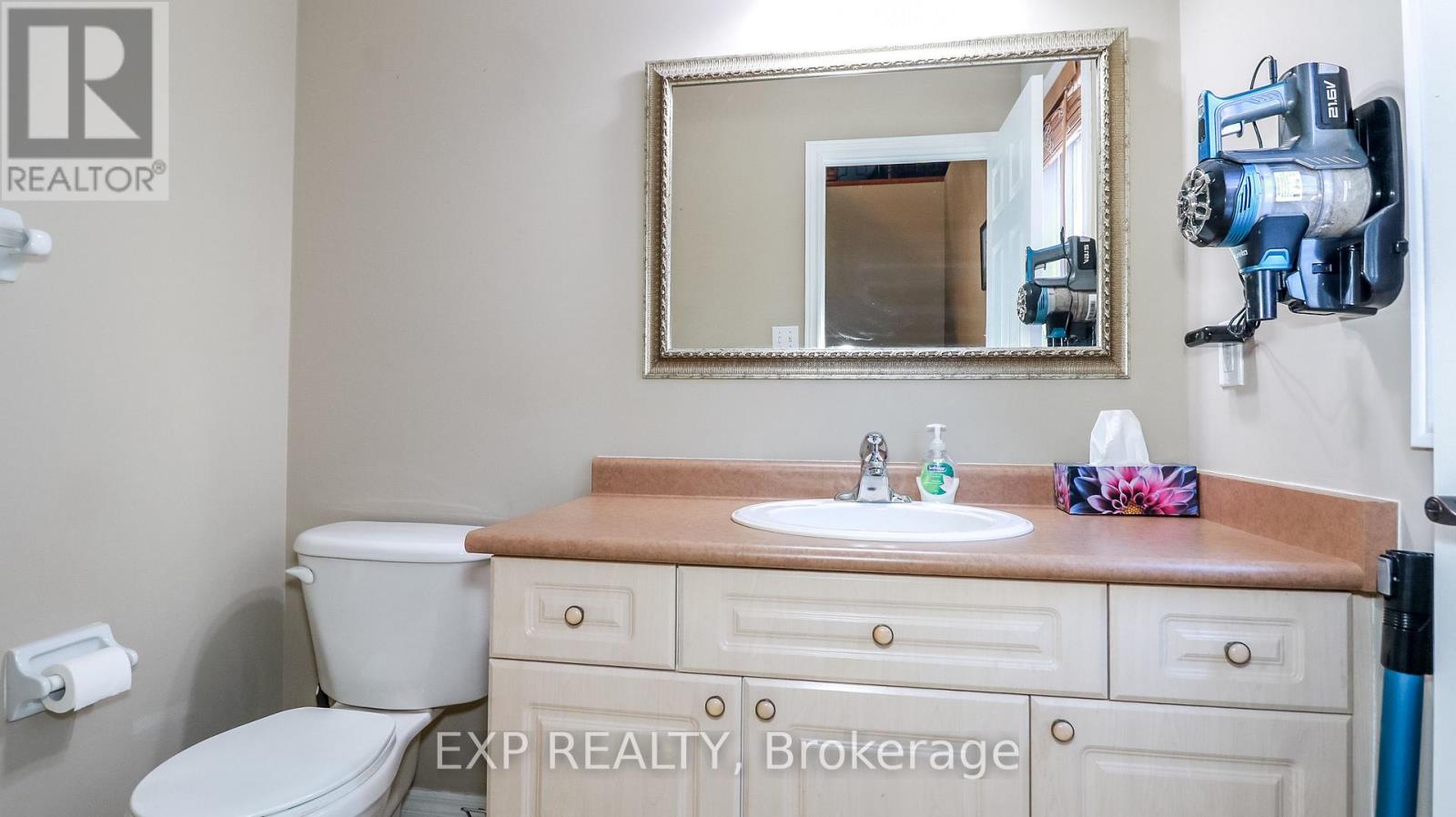 40 Benjamin Lane, Barrie, Ontario  L4N 0S2 - Photo 9 - S12065400