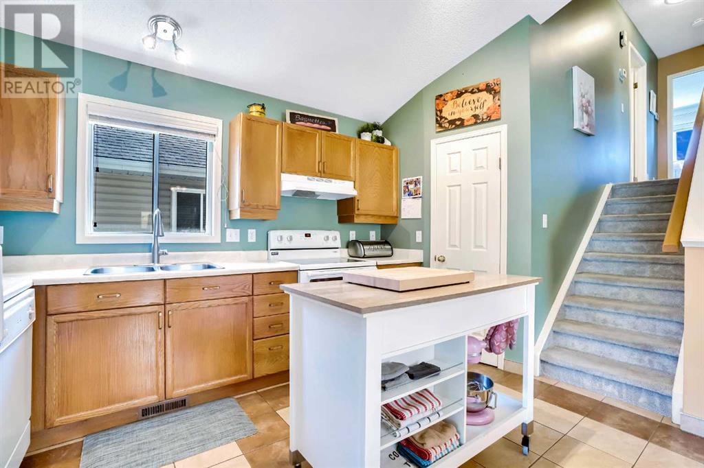 189 Coventry Place Ne, Calgary, Alberta  T3K 4A6 - Photo 12 - A2218895