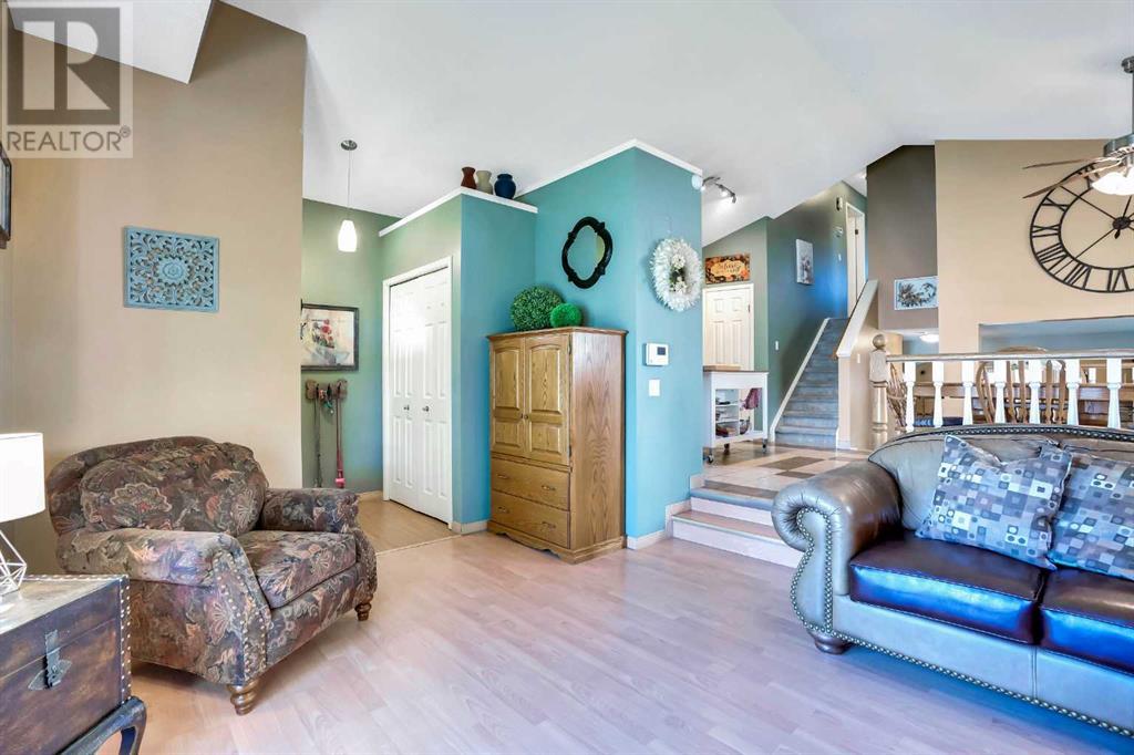 189 Coventry Place Ne, Calgary, Alberta  T3K 4A6 - Photo 3 - A2218895