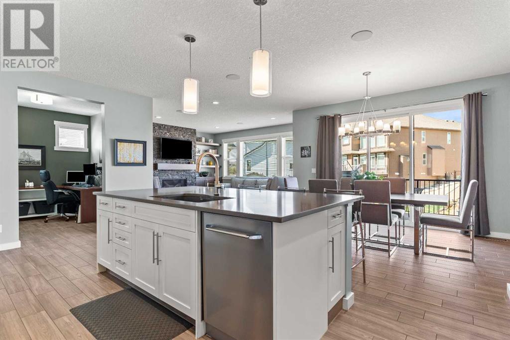 243 Mahogany Landing Se, Calgary, Alberta  T3M 1V8 - Photo 8 - A2218284