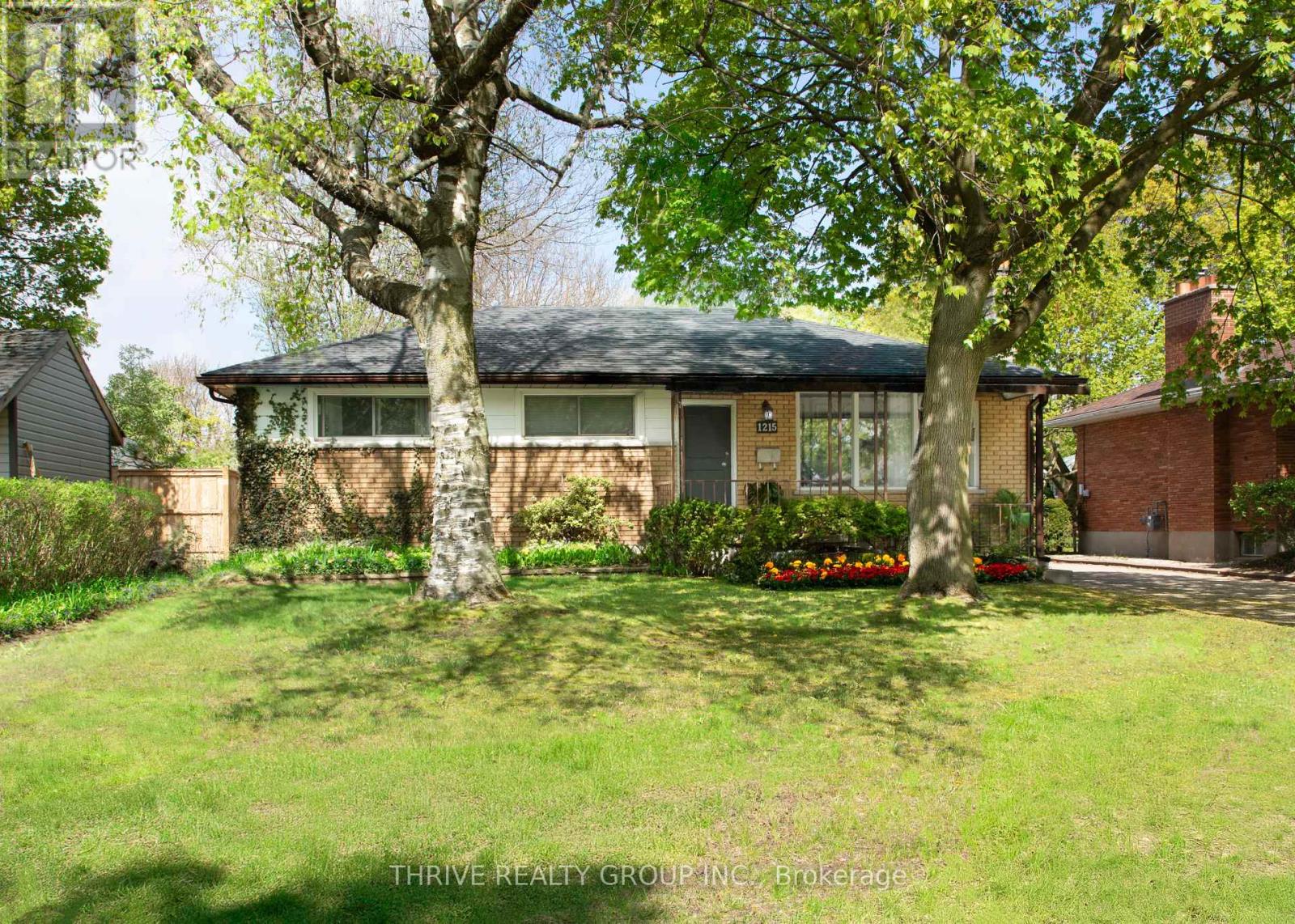 1215 MICHAEL STREET, London East, Ontario