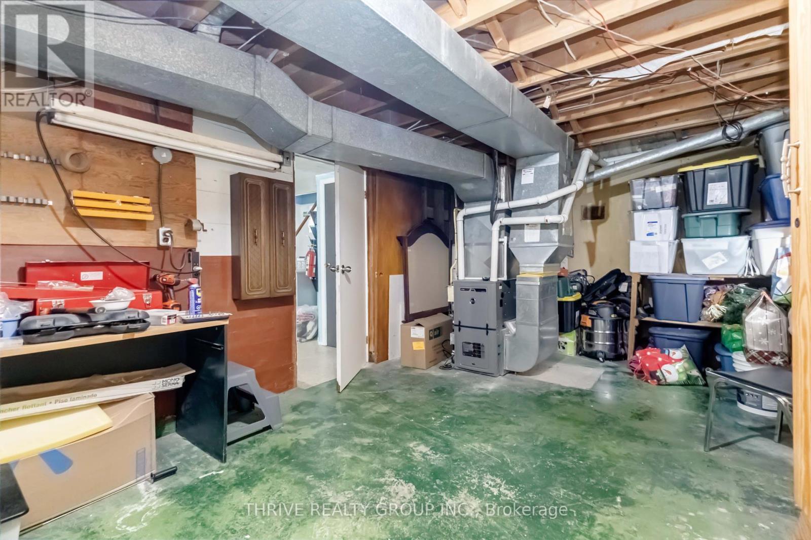 1215 Michael Street, London East, Ontario  N5V 2H4 - Photo 37 - X12135690