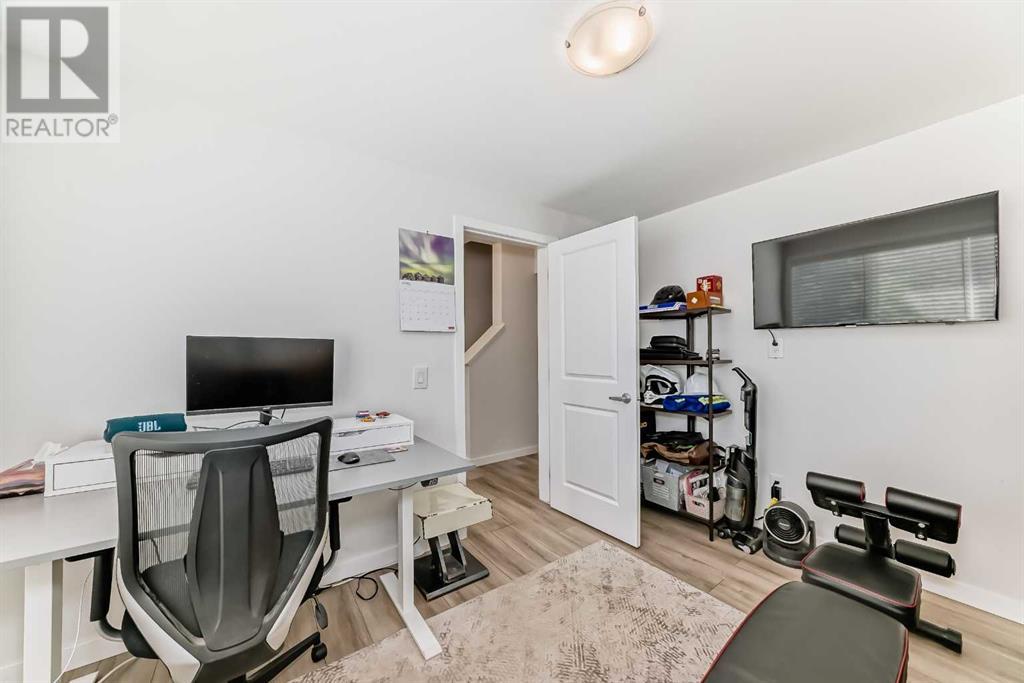 201 Sundown Road, Cochrane, Alberta  T4C 0H4 - Photo 19 - A2219140