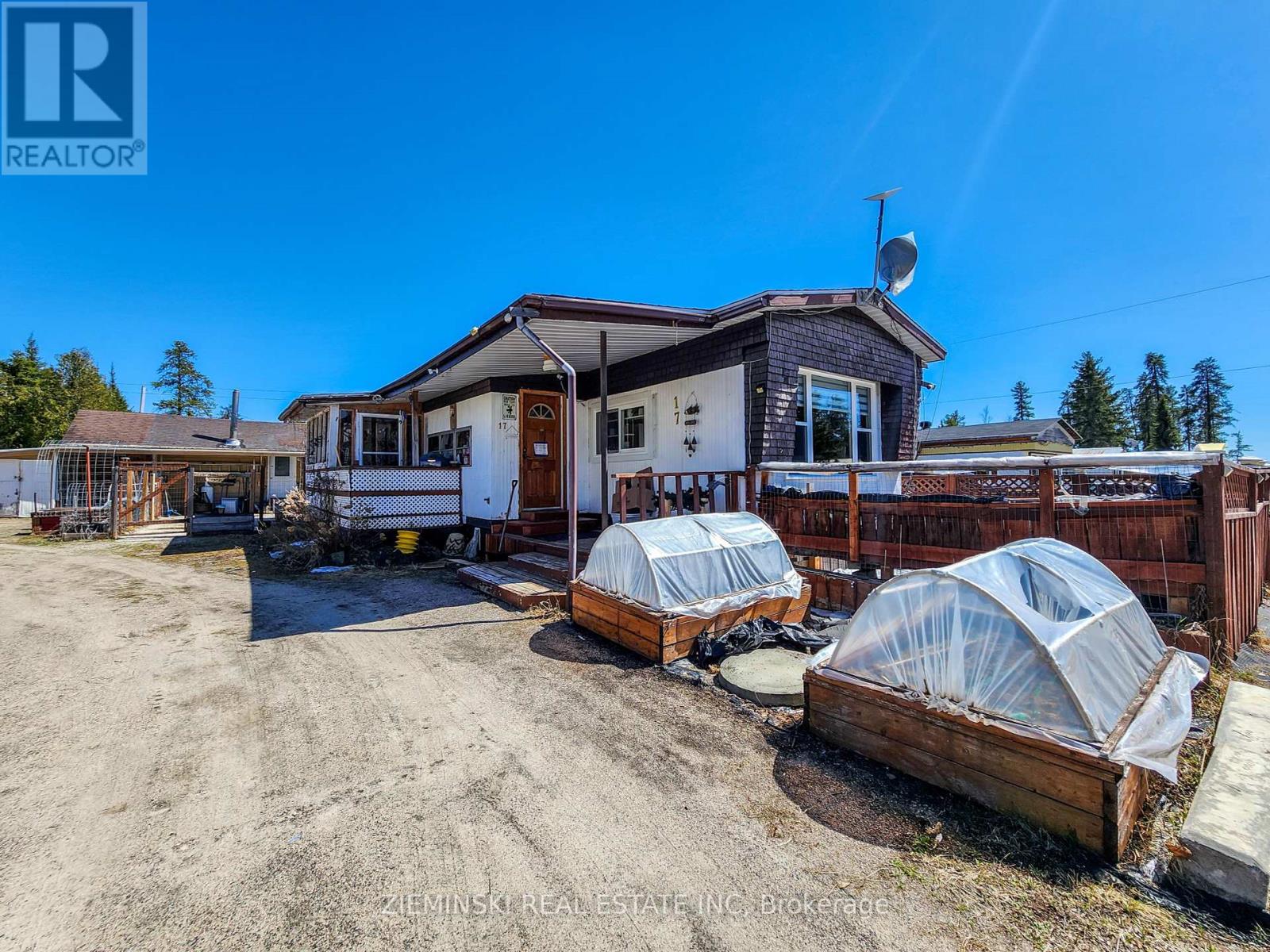 17 - 8885 11 HIGHWAY, iroquois falls, Ontario