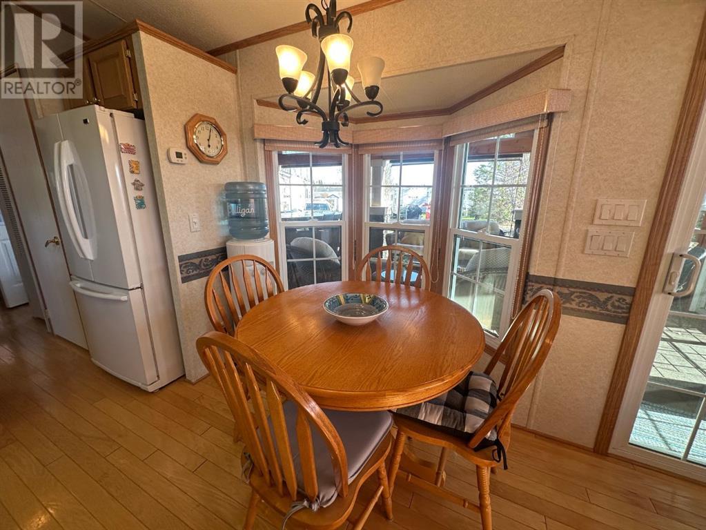 2049, 25054 South Pine Lake Road, Rural Red Deer County, Alberta  T0M 2A0 - Photo 6 - A2217039