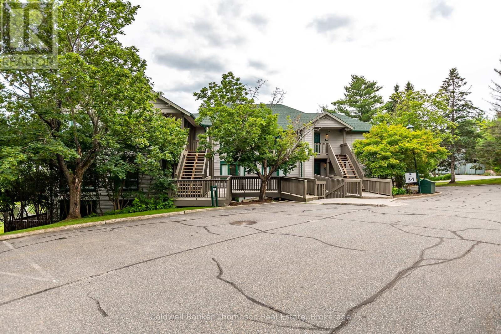 301 - 34 Deerhurst Greens Road, Huntsville, Ontario  P1H 1A9 - Photo 16 - X12135686