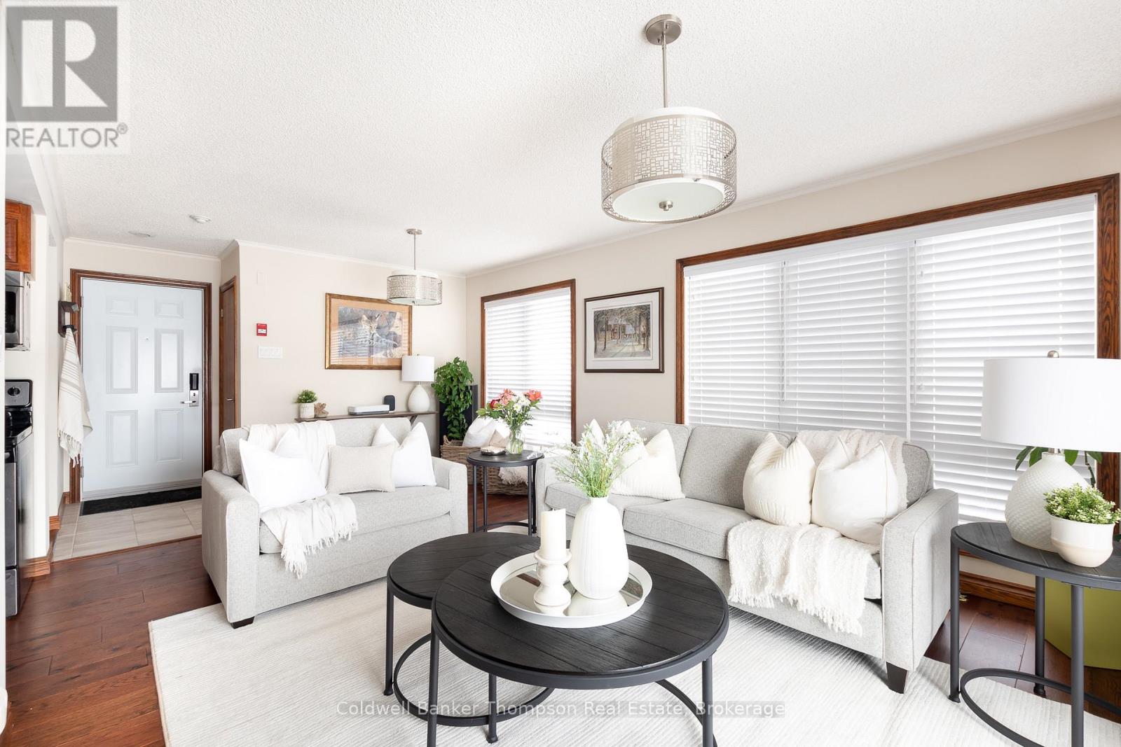 301 - 34 Deerhurst Greens Road, Huntsville, Ontario  P1H 1A9 - Photo 4 - X12135686