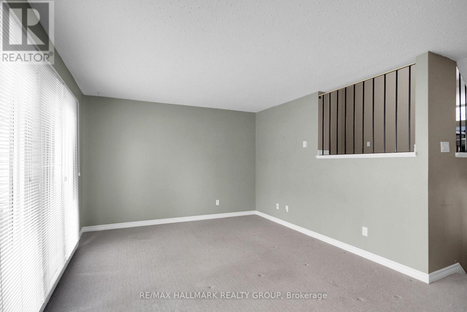344 Stowe Court, Ottawa, Ontario  K2K 1Z6 - Photo 6 - X12135707