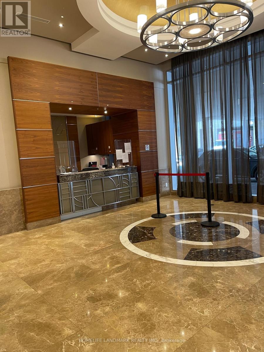 301 - 763 BAY STREET, Toronto, Ontario