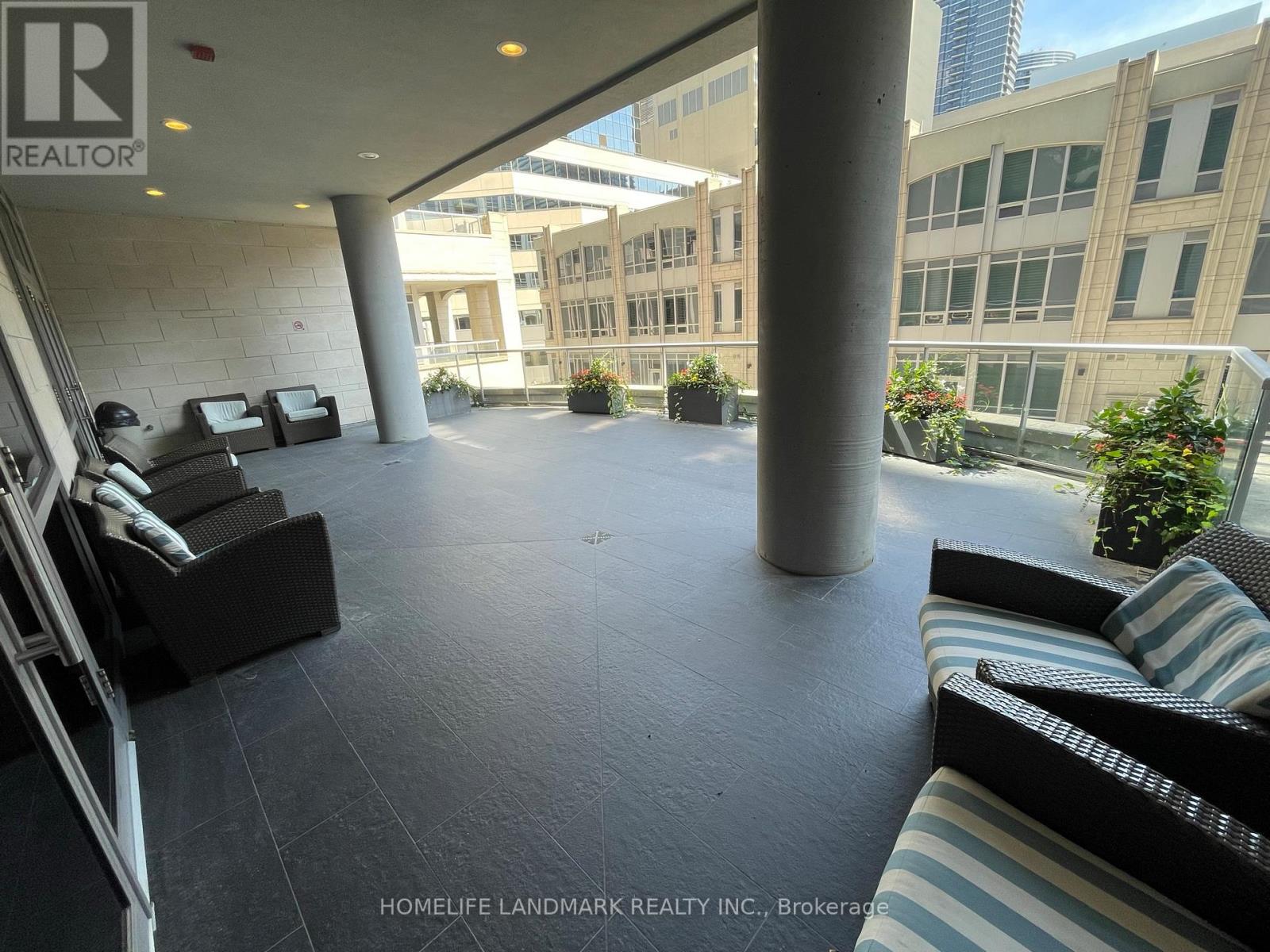 301 - 763 Bay Street, Toronto, Ontario  M5G 2R3 - Photo 28 - C12135722