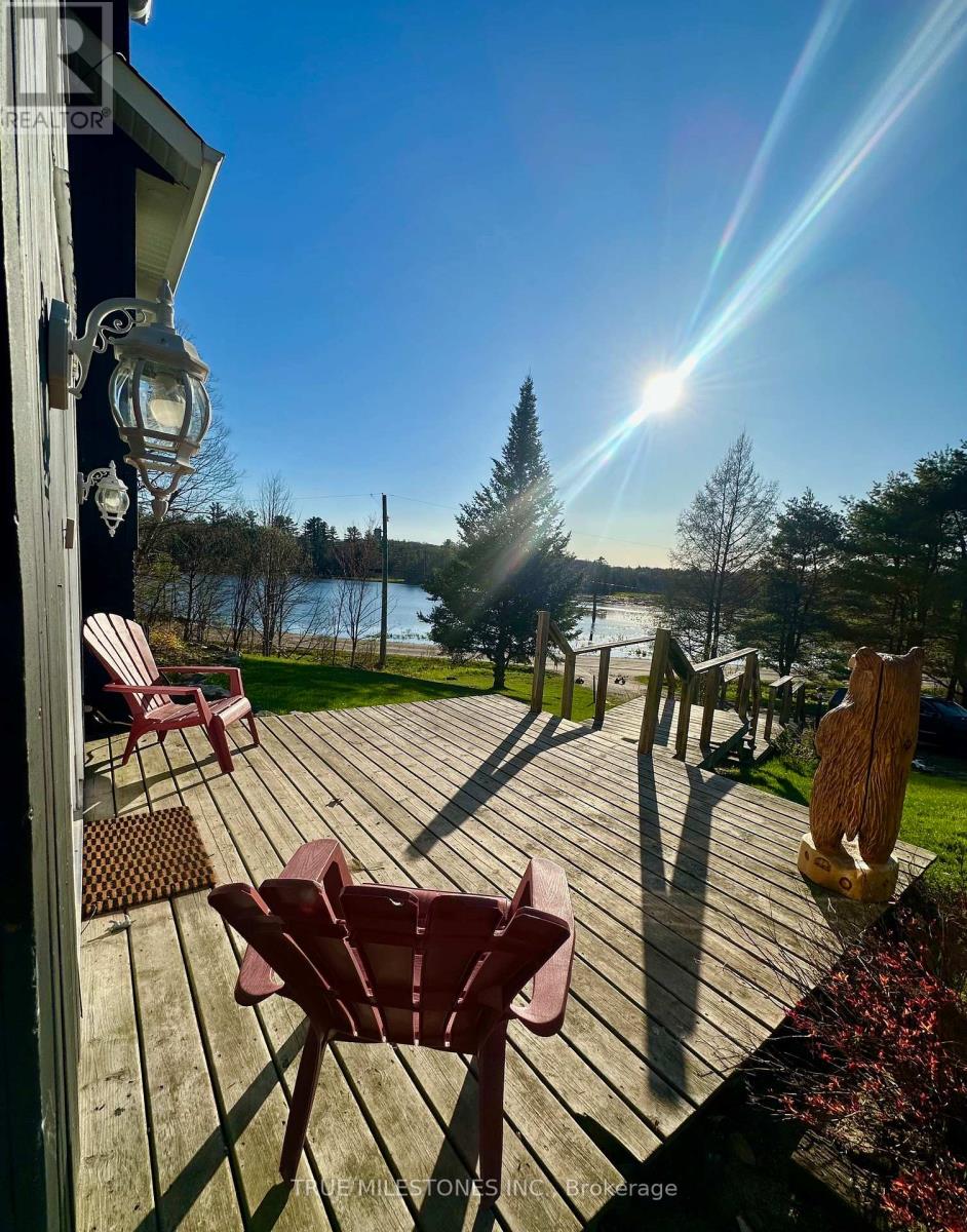 336 Clear Lake Road, Seguin, Ontario  P2A 2W8 - Photo 3 - X12082535