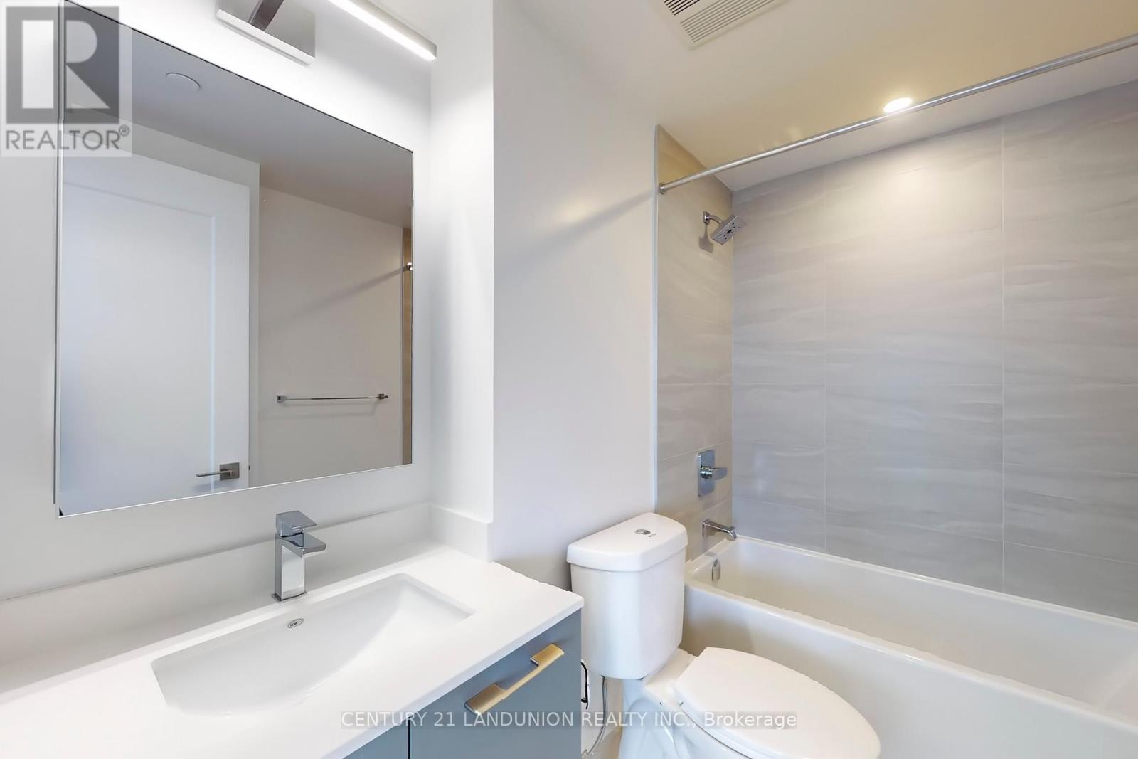 1507 - 8 Water Walk Drive, Markham, Ontario  L3R 6L4 - Photo 23 - N12135655
