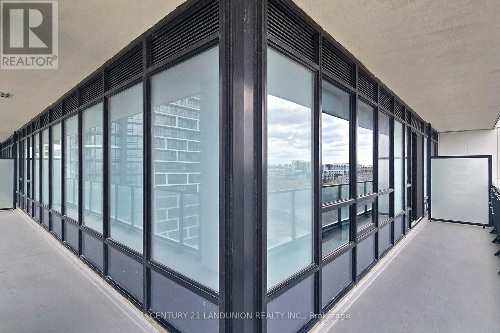 1507 - 8 Water Walk Drive, Markham, Ontario  L3R 6L4 - Photo 28 - N12135655
