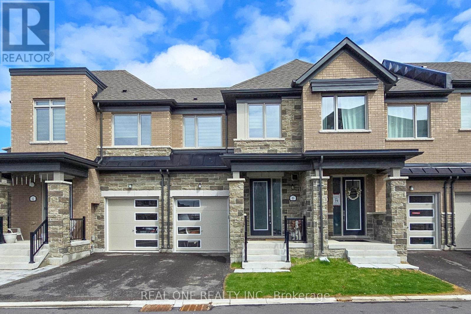 6 Brofarm Lane, Whitchurch-Stouffville (Stouffville), Ontario  L4A 0X1 - Photo 1 - N12135681