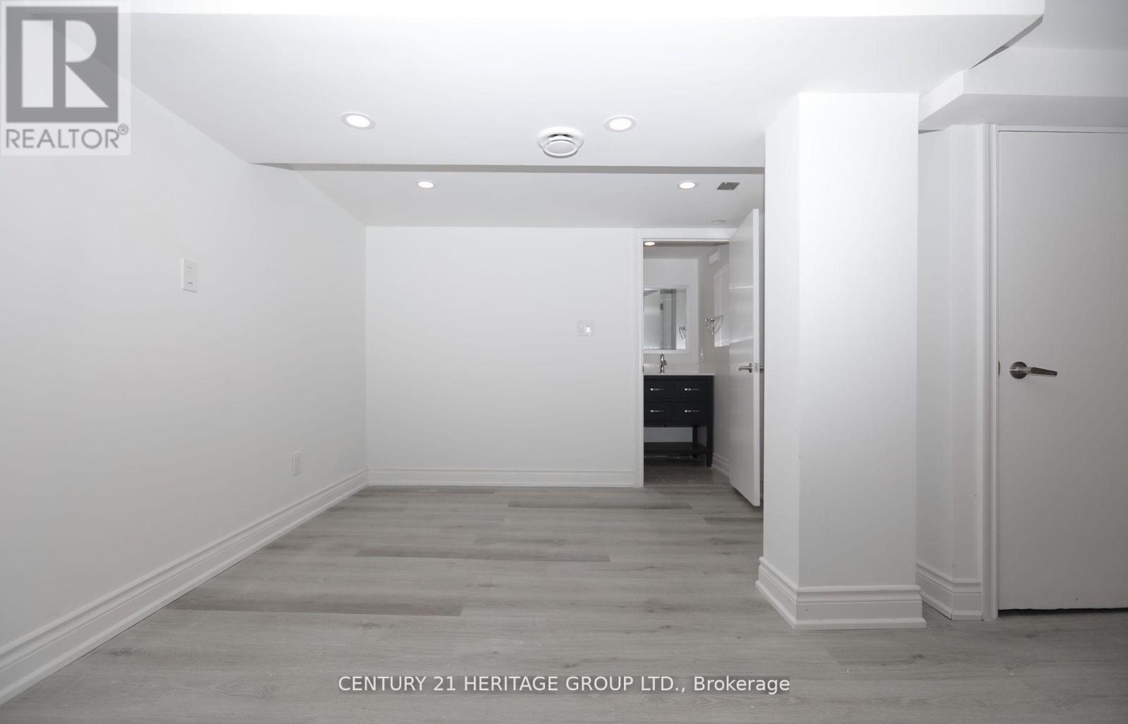181 Newton Street, Newmarket (Gorham-College Manor), Ontario  L3Y 3K6 - Photo 36 - N12135731