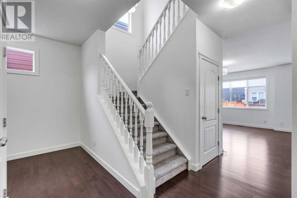 56 Mahogany Park Se, Calgary, Alberta  T3M 2J8 - Photo 4 - A2202501