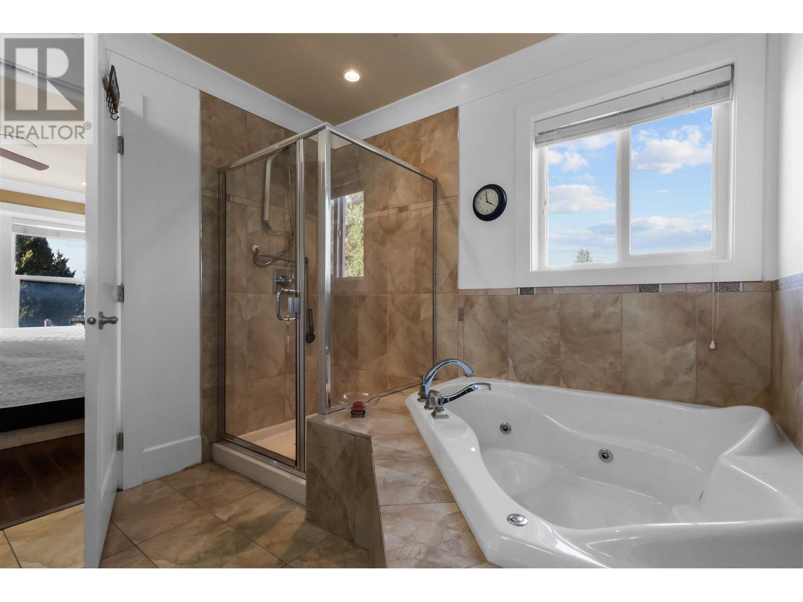 8222 19th Avenue, Burnaby, British Columbia  V3N 1G6 - Photo 19 - R2999537