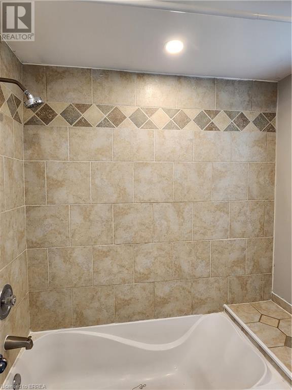 196 Marlborough Street, Brantford, Ontario  N3T 4T1 - Photo 8 - 40723536